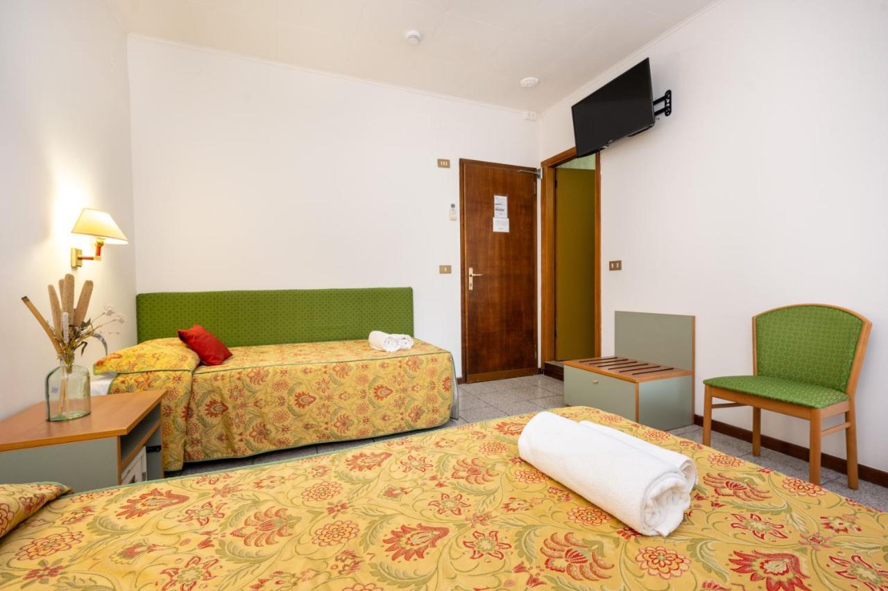 Camelia Rooms Venice Guesthouse Mestre Extérieur photo