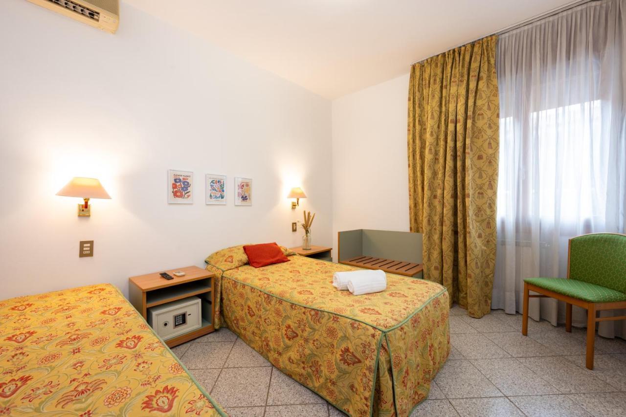Camelia Rooms Venice Guesthouse Mestre Extérieur photo