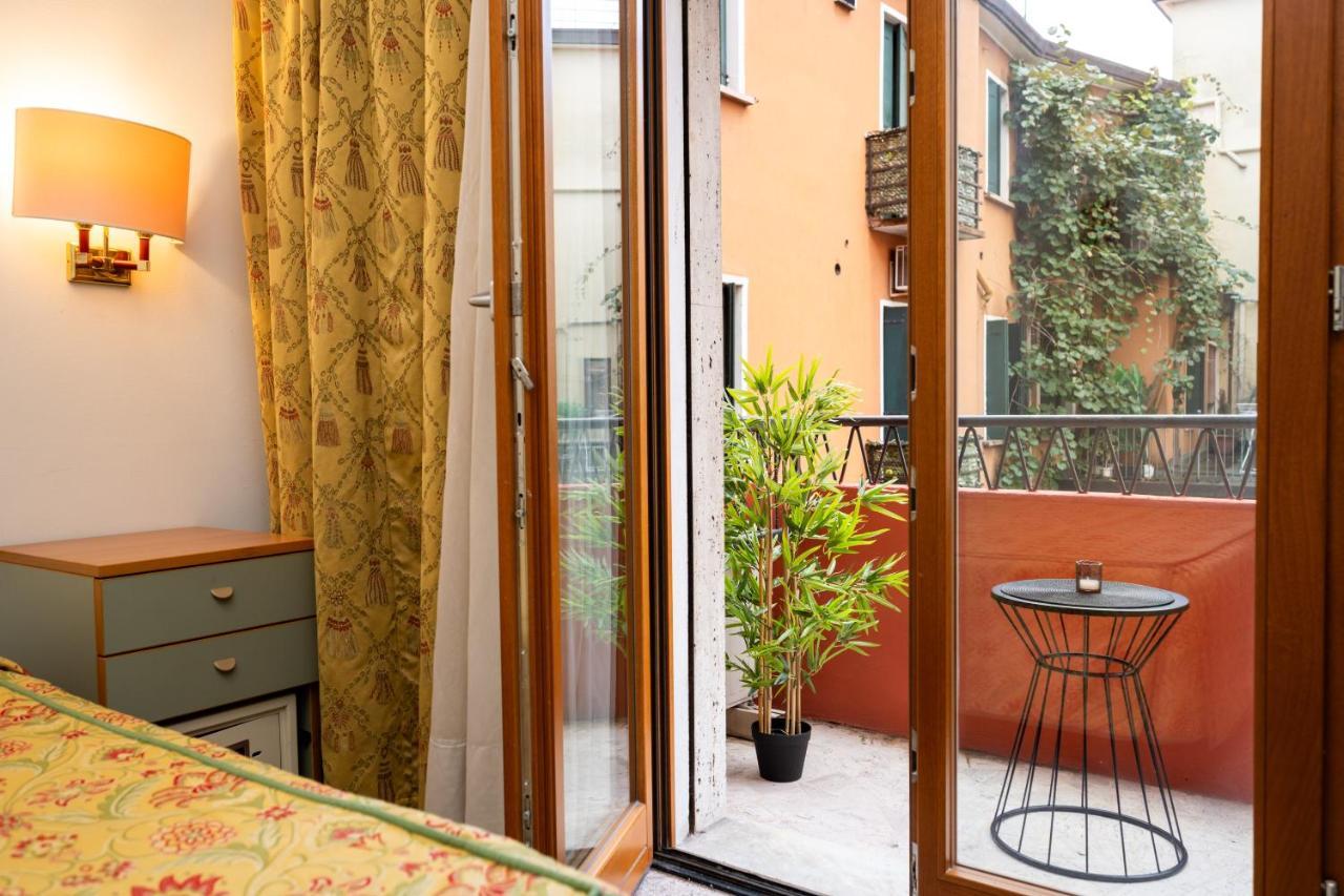 Camelia Rooms Venice Guesthouse Mestre Extérieur photo
